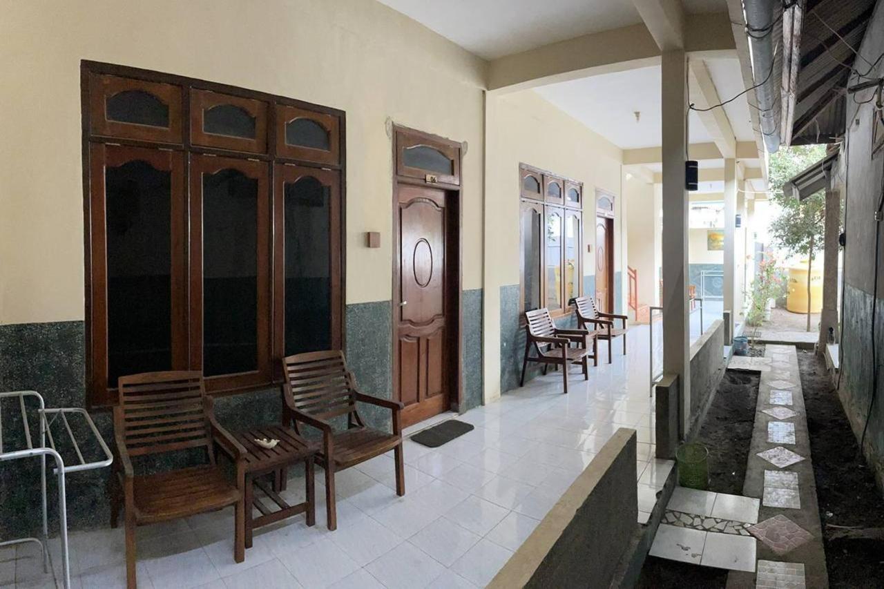 Sagita Bungalow Τζίλι Τραγουανγκάν Εξωτερικό φωτογραφία