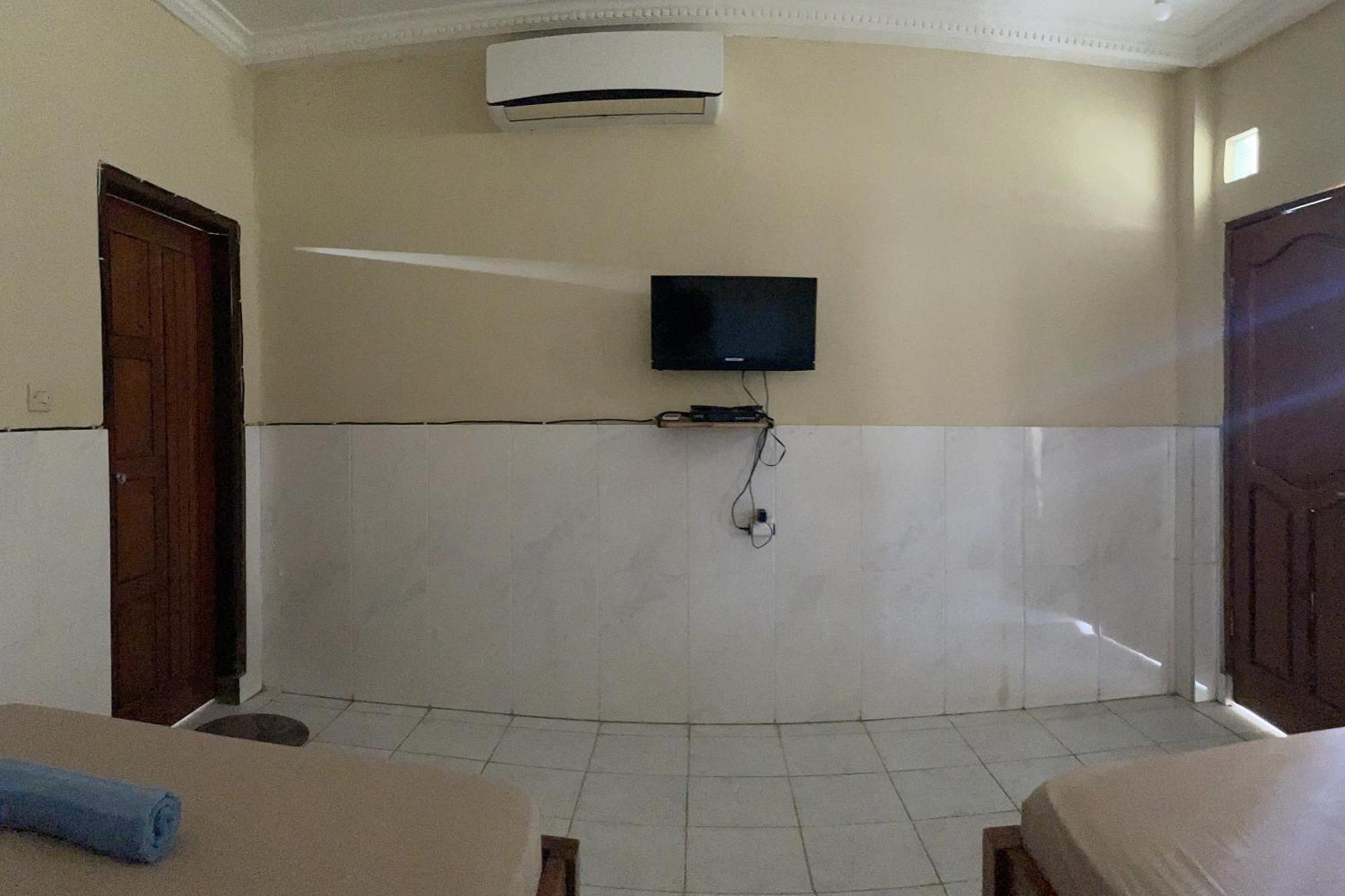 Sagita Bungalow Τζίλι Τραγουανγκάν Εξωτερικό φωτογραφία