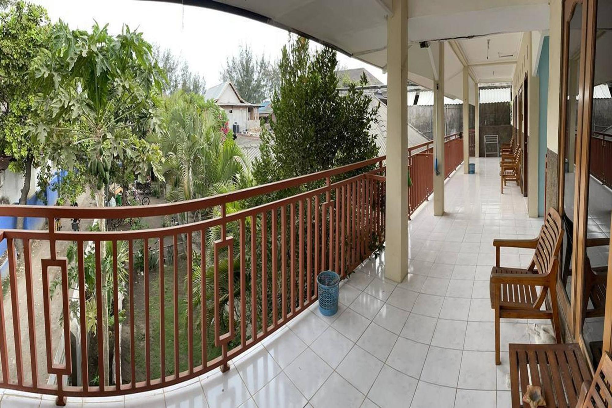 Sagita Bungalow Τζίλι Τραγουανγκάν Εξωτερικό φωτογραφία
